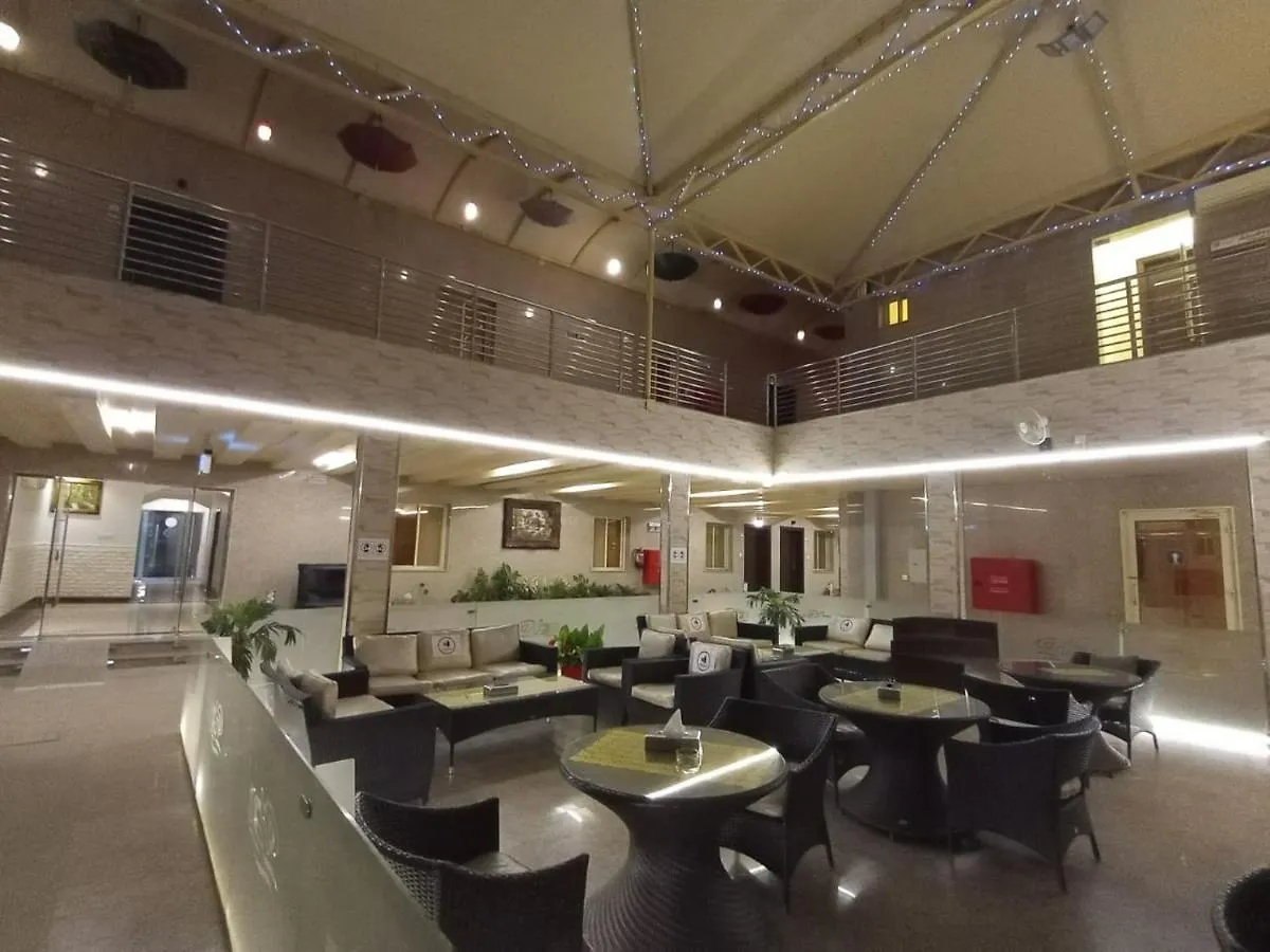 جدة Celine Al Motamaiza Furnished Apartment 0*,